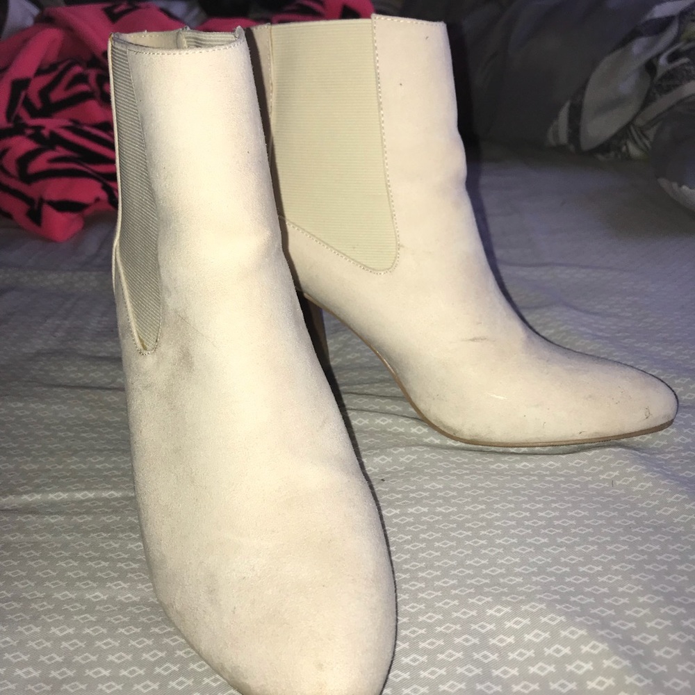 Tan Wedges